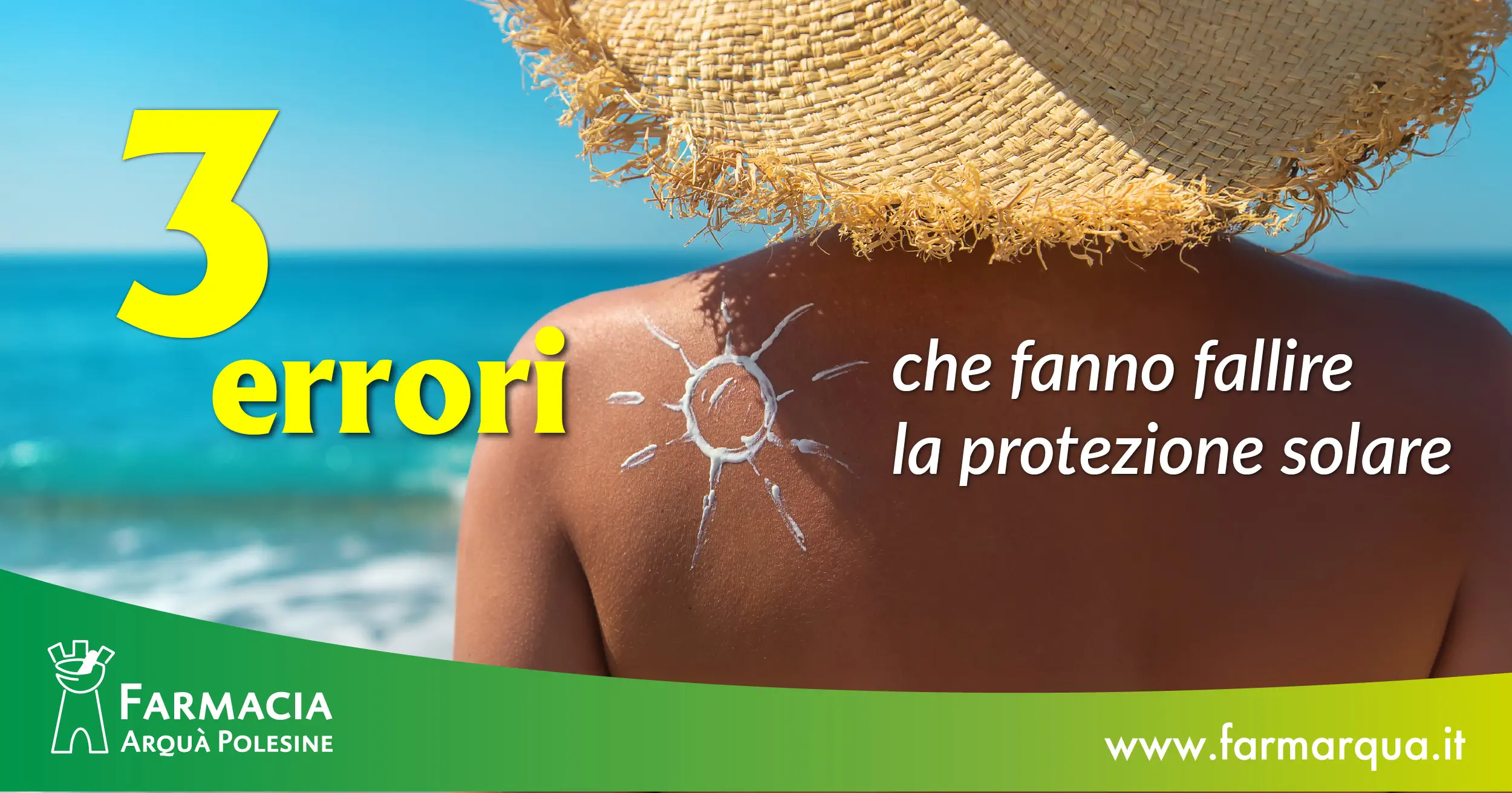 Donna con cappello di paglia che prende il sole al mare